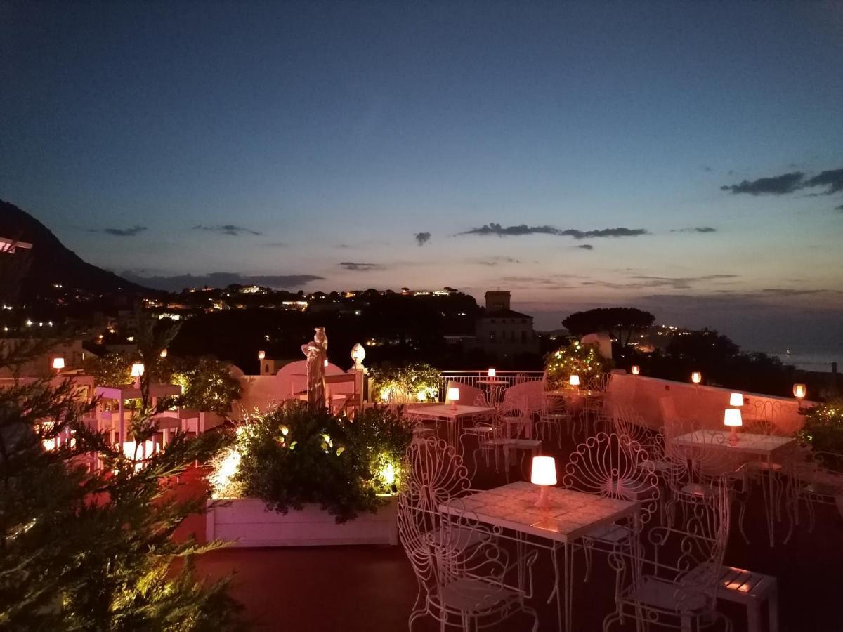 Hotel Casa Di Meglio Искья Экстерьер фото
