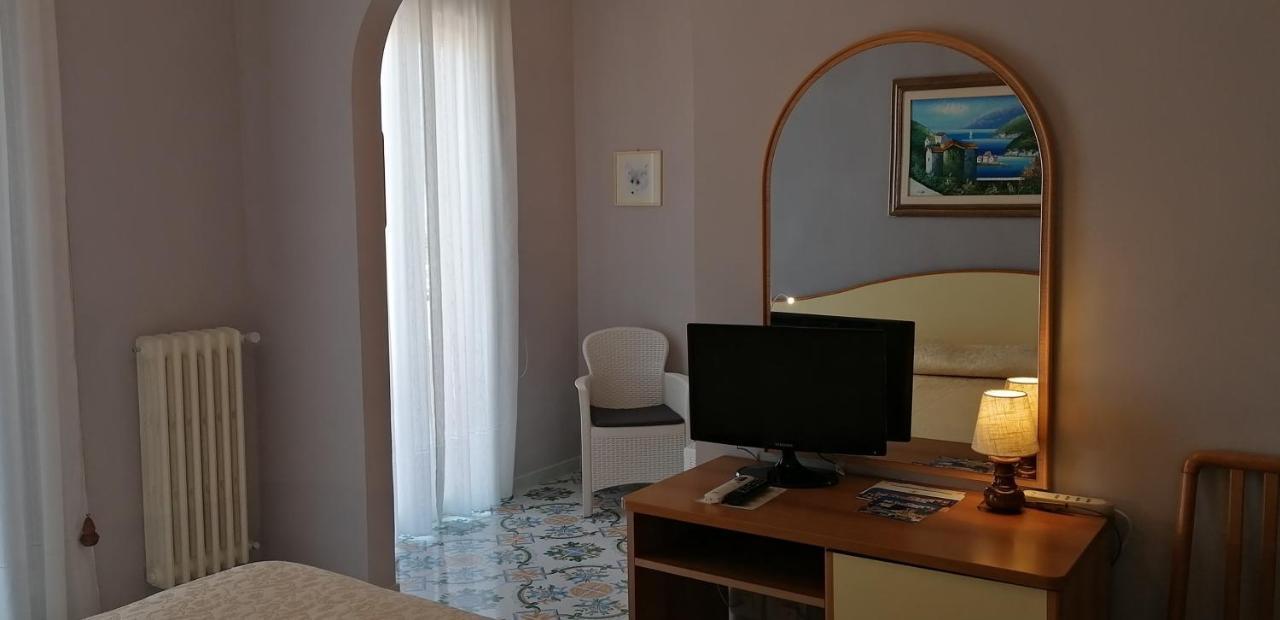 Hotel Casa Di Meglio Искья Экстерьер фото