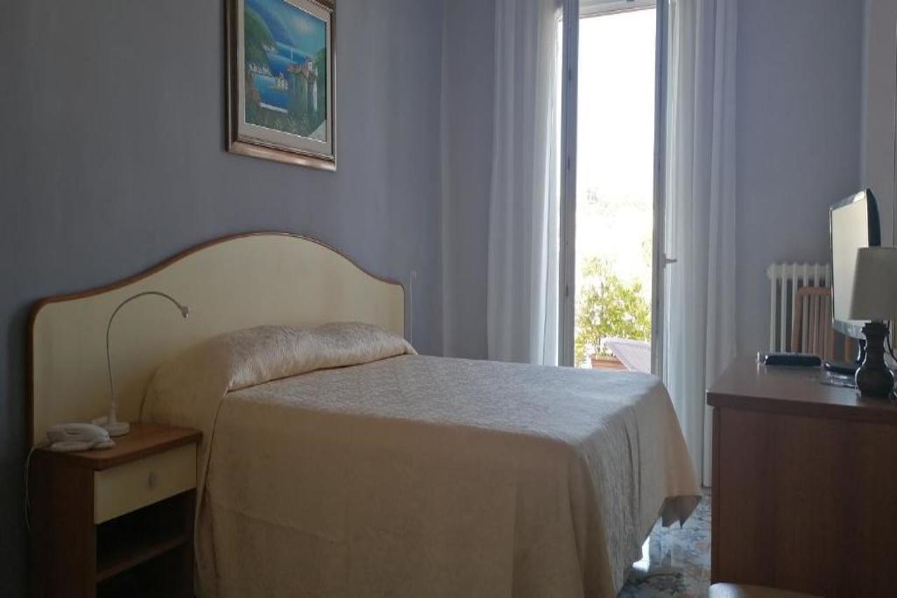 Hotel Casa Di Meglio Искья Экстерьер фото
