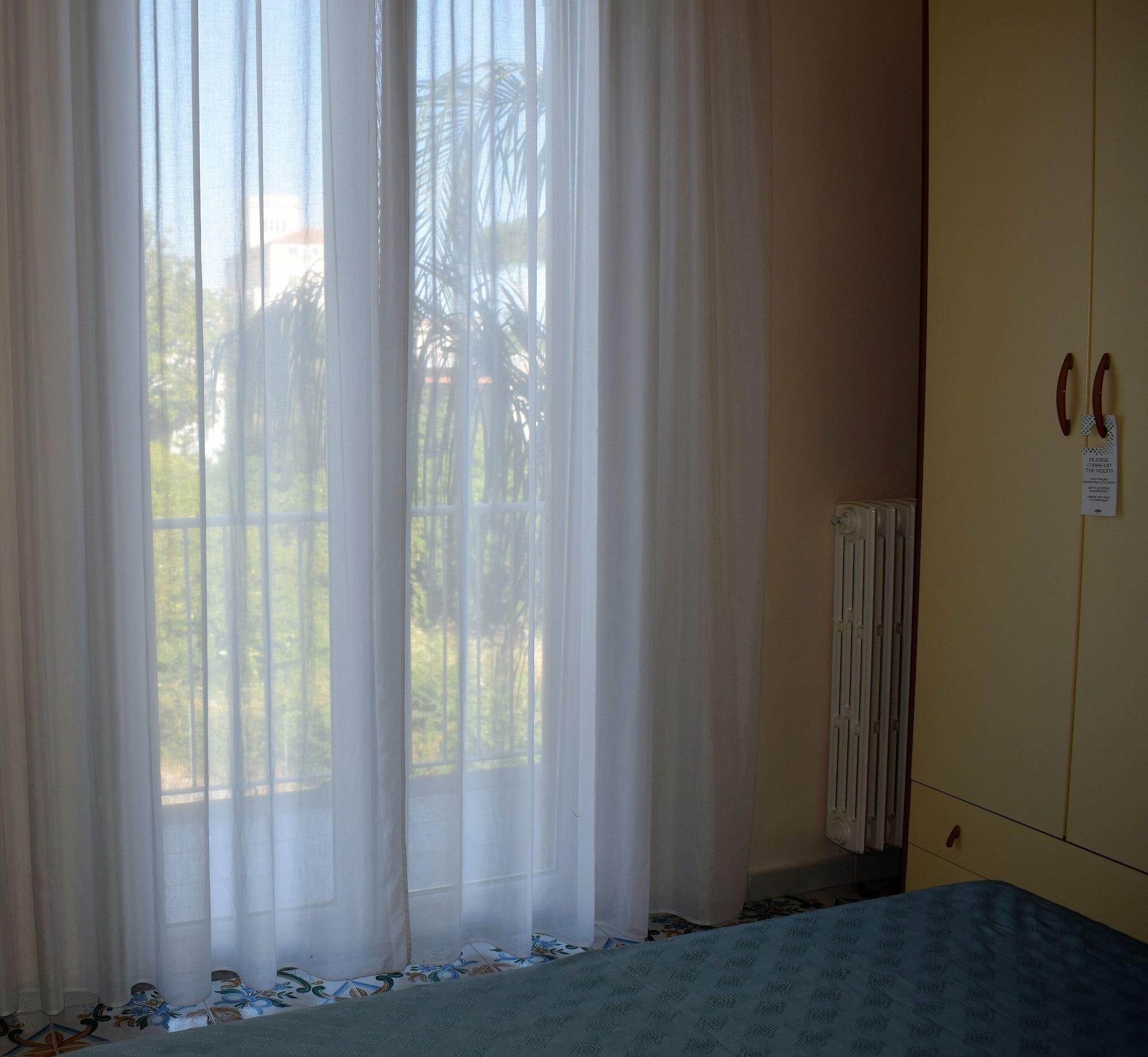 Hotel Casa Di Meglio Искья Экстерьер фото