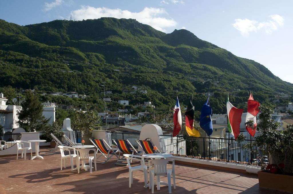 Hotel Casa Di Meglio Искья Экстерьер фото
