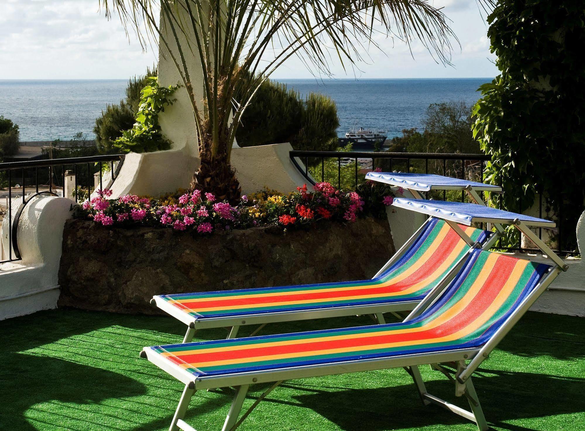Hotel Casa Di Meglio Искья Экстерьер фото