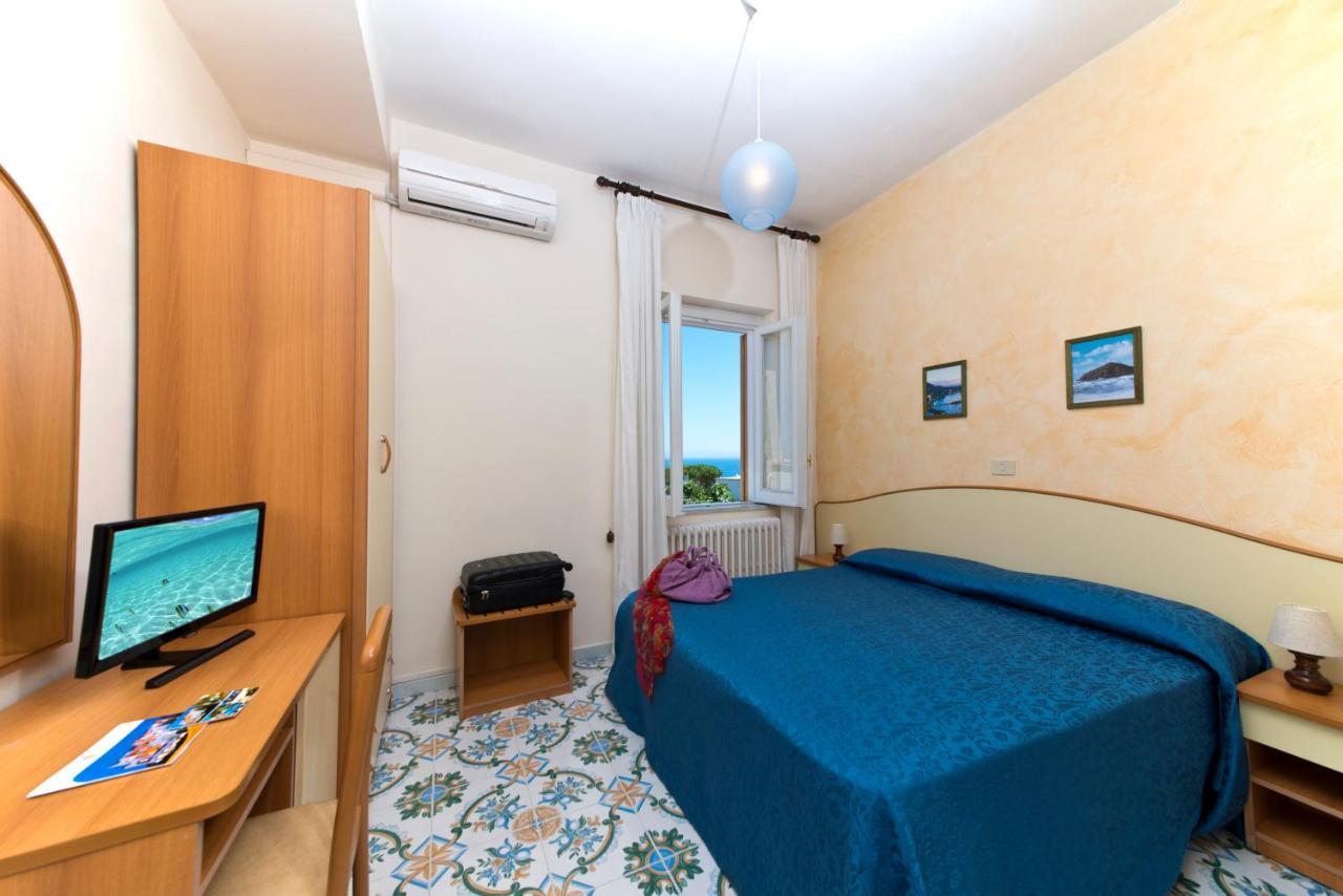 Hotel Casa Di Meglio Искья Экстерьер фото